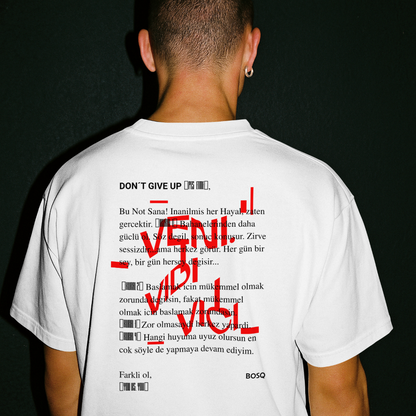 DON'T GIVE UP - Oversized Shirt